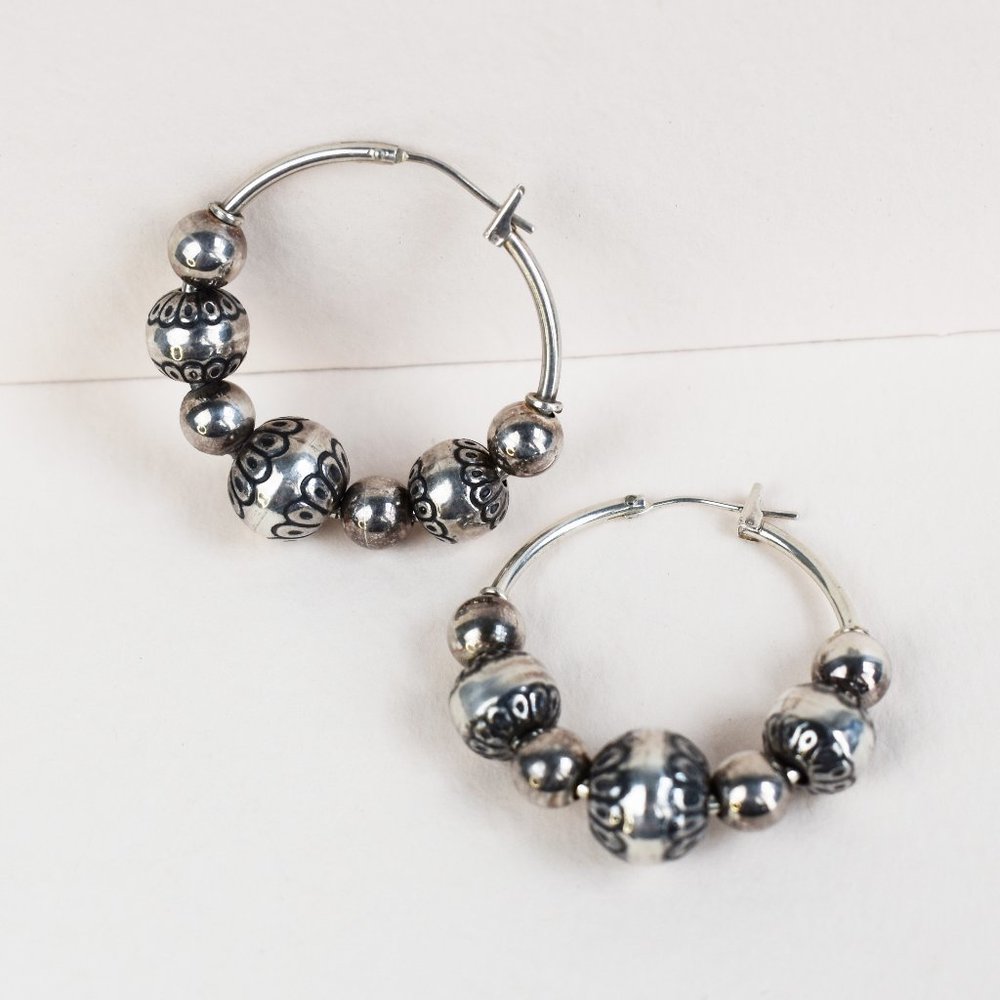 Large bead hoop earrings 925 sterling silver, basic chunky hoops, boho jewelry - Picture 3 of 8